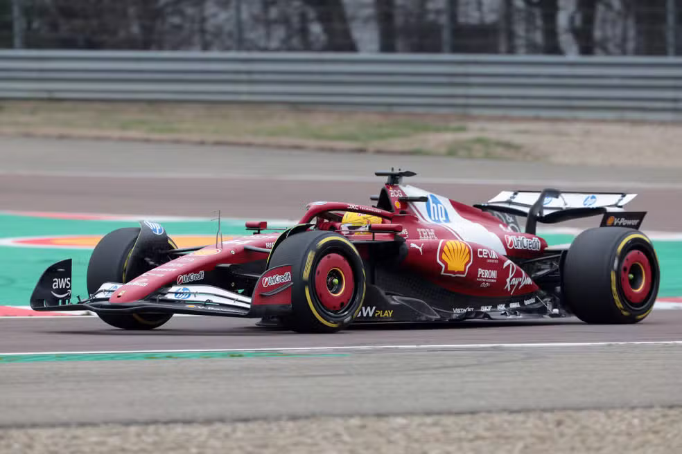 Carro Ferrari 1